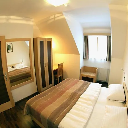 Luxury Bona - Bolfenk